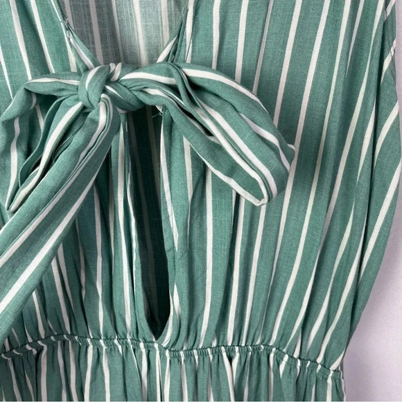 Audrey 3+1 Green Stripe Cut Out Tie Front Ruffle Hem Romper M - Picture 4 of 5